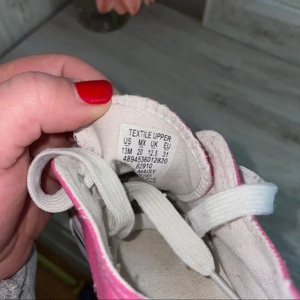 Roebuck&Co like new sneakers
